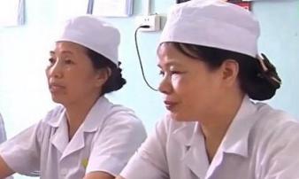 Vụ nuôi con 6 năm mới phát hiện trao nhầm: Nữ hộ sinh trao nhầm lên tiếng Vụ nuôi con 6 năm mới phát hiện trao nhầm: Nữ hộ sinh trao nhầm lên tiếng