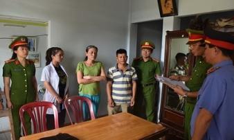 Bắt khẩn cấp người phụ nữ lừa đảo, chiếm đoạt hàng chục tỷ đồng của người thân Bắt khẩn cấp người phụ nữ lừa đảo, chiếm đoạt hàng chục tỷ đồng của người thân