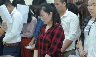 Nhân viên “ôm” 50 tỉ đồng khiến sếp và nhiều cán bộ ngân hàng nhận án Nhân viên “ôm” 50 tỉ đồng khiến sếp và nhiều cán bộ ngân hàng nhận án
