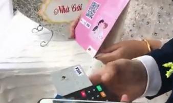 Tranh cãi dữ dội đám cưới mừng tiền bằng cách quẹt thẻ ở Hà Nội Tranh cãi dữ dội đám cưới mừng tiền bằng cách quẹt thẻ ở Hà Nội