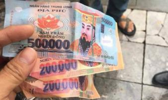Khách Tây tố bị xích lô ở Hà Nội lừa đảo, dùng tiền âm phủ trả lại 900 nghìn Khách Tây tố bị xích lô ở Hà Nội lừa đảo, dùng tiền âm phủ trả lại 900 nghìn