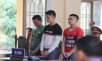 Bị đánh, học sinh gọi người nhà đến đâm chết bảo vệ trường Bị đánh, học sinh gọi người nhà đến đâm chết bảo vệ trường