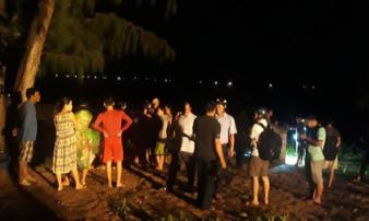 Bình Định: Tắm biển, 3 thanh niên chết và mất tích Bình Định: Tắm biển, 3 thanh niên chết và mất tích