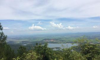 Có một 'chùa Hương' tuyệt đẹp ở Hà Tĩnh Có một 'chùa Hương' tuyệt đẹp ở Hà Tĩnh