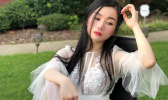 Ngưỡng mộ phong cách sống của hot mom trẻ đẹp và tài năng Ngưỡng mộ phong cách sống của hot mom trẻ đẹp và tài năng