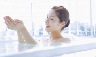 Mắc những sai lầm này khi tắm, cơ thể 'cầu cứu' từng ngày Mắc những sai lầm này khi tắm, cơ thể 'cầu cứu' từng ngày