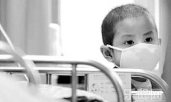 Bé 5 tuổi bị ung thư giai đoạn cuối, nguyên nhân do thói quen của hầu hết các ông bố Bé 5 tuổi bị ung thư giai đoạn cuối, nguyên nhân do thói quen của hầu hết các ông bố