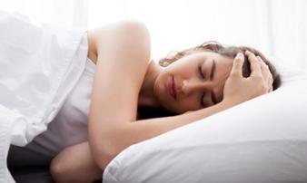 Những dấu hiệu khó ngờ có thể ngầm cảnh báo bạn đang bị u não Những dấu hiệu khó ngờ có thể ngầm cảnh báo bạn đang bị u não