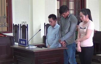 Bị bắt khi cùng người tình “cõng” gần 4kg ma túy đá Bị bắt khi cùng người tình “cõng” gần 4kg ma túy đá
