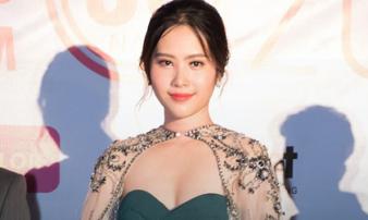 Nam Em tiết lộ có người ngỏ lời yêu nhưng từ chối vì... bận giảm cân, chỉ muốn đập đầu chết đi! Nam Em tiết lộ có người ngỏ lời yêu nhưng từ chối vì... bận giảm cân, chỉ muốn đập đầu chết đi!