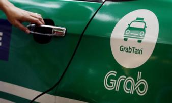 Xôn xao vụ nữ hành khách tố bị tài xế Grab hành hung vì đóng cửa xe quá mạnh Xôn xao vụ nữ hành khách tố bị tài xế Grab hành hung vì đóng cửa xe quá mạnh