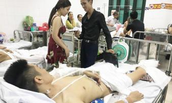 Thanh niên bị nhóm côn đồ truy sát phải cưa chân: Nghi người trong giới làm ăn trả thù Thanh niên bị nhóm côn đồ truy sát phải cưa chân: Nghi người trong giới làm ăn trả thù