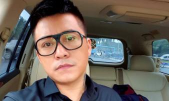 Tuấn Hưng bất ngờ lộ diện trên xế sang tiền tỷ sau cú sốc bị hủy show đột ngột Tuấn Hưng bất ngờ lộ diện trên xế sang tiền tỷ sau cú sốc bị hủy show đột ngột