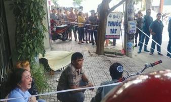 Bình Dương: Người đàn ông tử vong bất thường trước cửa tiệm thuốc Bình Dương: Người đàn ông tử vong bất thường trước cửa tiệm thuốc