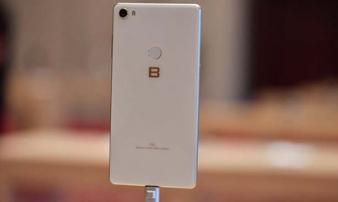 Bphone 3 Pro có đủ sức để 'cân' các smartphone đình đám trên thị trường? Bphone 3 Pro có đủ sức để 'cân' các smartphone đình đám trên thị trường?