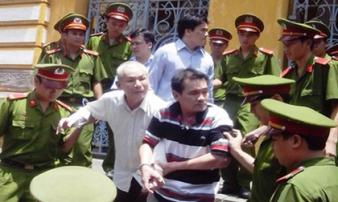 Đánh trúng 'điểm chết' trong các vụ cướp vàng trị giá hàng tỷ đồng Đánh trúng 'điểm chết' trong các vụ cướp vàng trị giá hàng tỷ đồng