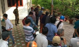 Vào nhà nghỉ cùng 'bạn gái', một người đàn ông bị đâm chết Vào nhà nghỉ cùng 'bạn gái', một người đàn ông bị đâm chết