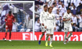 Thua sân nhà, Real Madrid chìm trong khủng hoảng Thua sân nhà, Real Madrid chìm trong khủng hoảng