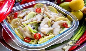 Cách làm chân gà ngâm sả tắc giòn giòn, siêu ngon khiến cả nhà tranh nhau gắp Cách làm chân gà ngâm sả tắc giòn giòn, siêu ngon khiến cả nhà tranh nhau gắp