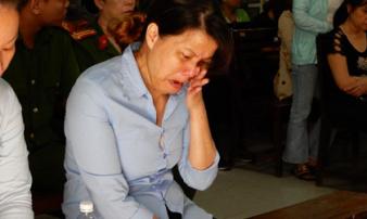 Bảo mẫu cơ sở nhóm trẻ Mẹ Mười hành hạ trẻ lĩnh án 2 năm tù Bảo mẫu cơ sở nhóm trẻ Mẹ Mười hành hạ trẻ lĩnh án 2 năm tù