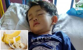 Ăn nhiều chuối nhưng uống ít nước, bé trai suýt vỡ bàng quang, nguy hiểm tính mạng Ăn nhiều chuối nhưng uống ít nước, bé trai suýt vỡ bàng quang, nguy hiểm tính mạng