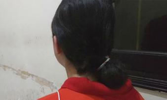 Bé gái bị mẹ kế đánh phải nhập viện ở Hà Nội Bé gái bị mẹ kế đánh phải nhập viện ở Hà Nội