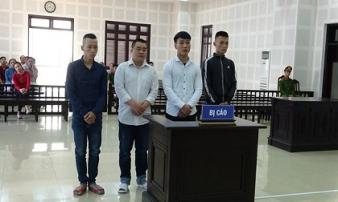 Cả nhóm đánh nhau vì 2 cô gái, 1 thanh niên tử vong Cả nhóm đánh nhau vì 2 cô gái, 1 thanh niên tử vong