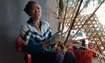 Mẹ sát thủ Lê Văn Luyện: “Tôi chưa một lần thăm con, kiếm tiền ứa máu tay để trả nợ” Mẹ sát thủ Lê Văn Luyện: “Tôi chưa một lần thăm con, kiếm tiền ứa máu tay để trả nợ”