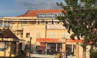 Cô giáo trẻ kể lại chuyện tình buồn với tiến sĩ nhiều vợ Cô giáo trẻ kể lại chuyện tình buồn với tiến sĩ nhiều vợ