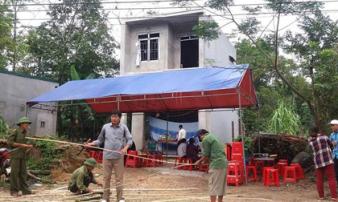 Cặp vợ chồng chết bất thường sau đêm rủ nhau đi hát: Buốt lòng hai đứa trẻ mồ côi Cặp vợ chồng chết bất thường sau đêm rủ nhau đi hát: Buốt lòng hai đứa trẻ mồ côi