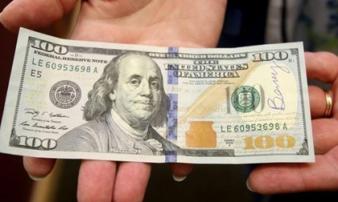 Người bán 100 USD và vàng miếng bị phạt 100 triệu nói gì? Người bán 100 USD và vàng miếng bị phạt 100 triệu nói gì?