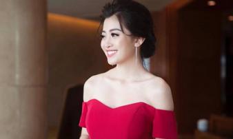 Nữ MC trẻ từng bị liệt dây thần kinh mặt trở thành người dẫn chương trình được nhiều người yêu quý Nữ MC trẻ từng bị liệt dây thần kinh mặt trở thành người dẫn chương trình được nhiều người yêu quý