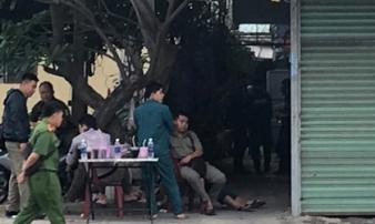 Kinh hãi phát hiện đôi vợ chồng tử vong trong phòng trọ khóa trái cửa Kinh hãi phát hiện đôi vợ chồng tử vong trong phòng trọ khóa trái cửa