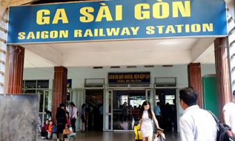 Bảo vệ Ga Sài Gòn bị tố lừa tiền, lấy xe máy của khách Bảo vệ Ga Sài Gòn bị tố lừa tiền, lấy xe máy của khách