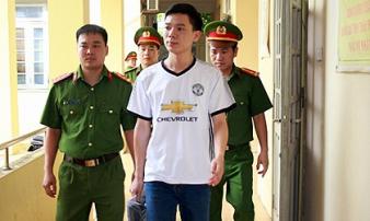 Bác sỹ Hoàng Công Lương nhập viện trước phiên xử lần 2 Bác sỹ Hoàng Công Lương nhập viện trước phiên xử lần 2