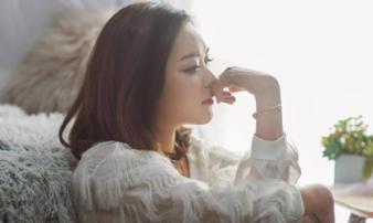Phụ nữ khi trẻ thường dại dột làm 5 điều vì chồng con, về già mới hối hận khôn nguôi Phụ nữ khi trẻ thường dại dột làm 5 điều vì chồng con, về già mới hối hận khôn nguôi