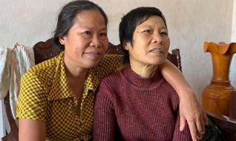 Con trai vượt gần 2000 km đón mẹ bị bán qua Trung Quốc suốt 20 năm Con trai vượt gần 2000 km đón mẹ bị bán qua Trung Quốc suốt 20 năm