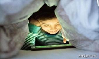 Con không mở nổi mắt phải đi khám, mẹ giật mình khi con tiết lộ bí mật giấu 2 năm Con không mở nổi mắt phải đi khám, mẹ giật mình khi con tiết lộ bí mật giấu 2 năm