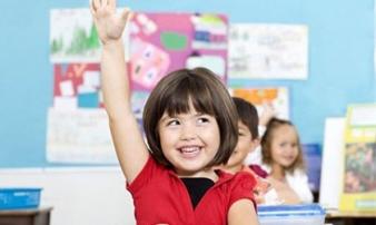 Trẻ sẽ ngày càng thành công nếu cha mẹ biết bí quyết xây dựng sự tự tin cho con Trẻ sẽ ngày càng thành công nếu cha mẹ biết bí quyết xây dựng sự tự tin cho con