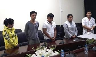 'Tử thi lên tiếng': Chiếc điện thoại cháy đen, 4 vết thương bất thường tố cáo tội ác kinh hoàng 'Tử thi lên tiếng': Chiếc điện thoại cháy đen, 4 vết thương bất thường tố cáo tội ác kinh hoàng