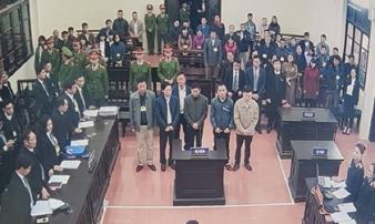 9 người chạy thận chết ở Hòa Bình là do đầu độc? 9 người chạy thận chết ở Hòa Bình là do đầu độc?