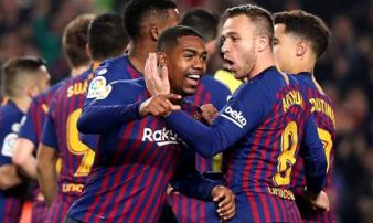 Barca 1-1 Real Madrid: El Clasico bất phân thắng bại trong ngày Messi ngồi dự bị Barca 1-1 Real Madrid: El Clasico bất phân thắng bại trong ngày Messi ngồi dự bị