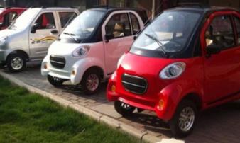 Phát sốt ôtô Trung Quốc giá chỉ 40 triệu chào hàng Việt Nam Phát sốt ôtô Trung Quốc giá chỉ 40 triệu chào hàng Việt Nam