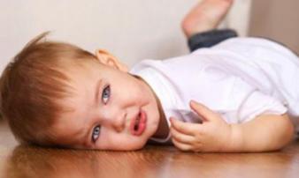 Bé trai 6 tuổi vừa thức dậy bỗng đột quỵ, cha mẹ nên lưu ý bộ phận này của trẻ Bé trai 6 tuổi vừa thức dậy bỗng đột quỵ, cha mẹ nên lưu ý bộ phận này của trẻ