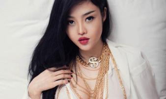 'Hot girl ăn chơi nhất nhì Sài Gòn' giàu cỡ nào khi vung tay mua nhẫn kim cương 7 tỷ? 'Hot girl ăn chơi nhất nhì Sài Gòn' giàu cỡ nào khi vung tay mua nhẫn kim cương 7 tỷ?
