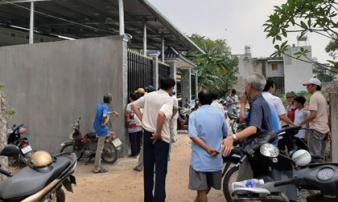 Chồng chết, vợ nguy kịch tại nhà riêng nghi do tự thiêu Chồng chết, vợ nguy kịch tại nhà riêng nghi do tự thiêu