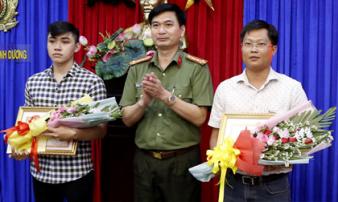 3 người dân giúp công an phá vụ thi thể trong khối bê tông được thưởng 3 người dân giúp công an phá vụ thi thể trong khối bê tông được thưởng