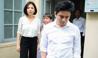 Vì sao bác sĩ Chiêm Quốc Thái bị vợ thuê giang hồ truy sát? Vì sao bác sĩ Chiêm Quốc Thái bị vợ thuê giang hồ truy sát?