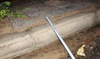 Cụ ông 70 tuổi đang đứng chờ xe thì bất ngờ bị đánh chết Cụ ông 70 tuổi đang đứng chờ xe thì bất ngờ bị đánh chết