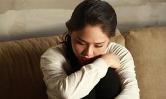 Vợ bác sĩ đau đớn trước lời đề nghị nhận tiền đền bù tuổi xuân Vợ bác sĩ đau đớn trước lời đề nghị nhận tiền đền bù tuổi xuân